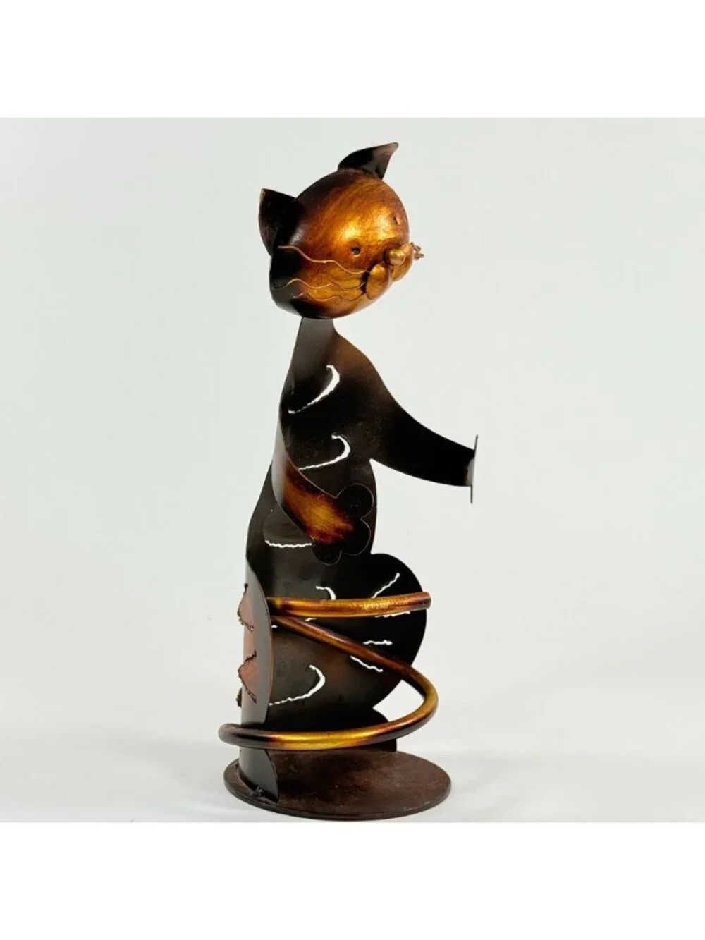 Metal Cat Wine Bottle Holder Whimsical Bronze Tone Rustic Kitchen Bar Decor 13”